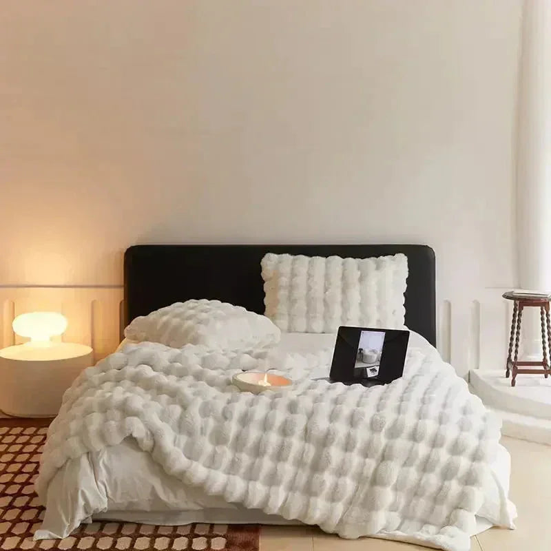 Faux Fur Throw Blanket - Textured Fabric - Elegant Design