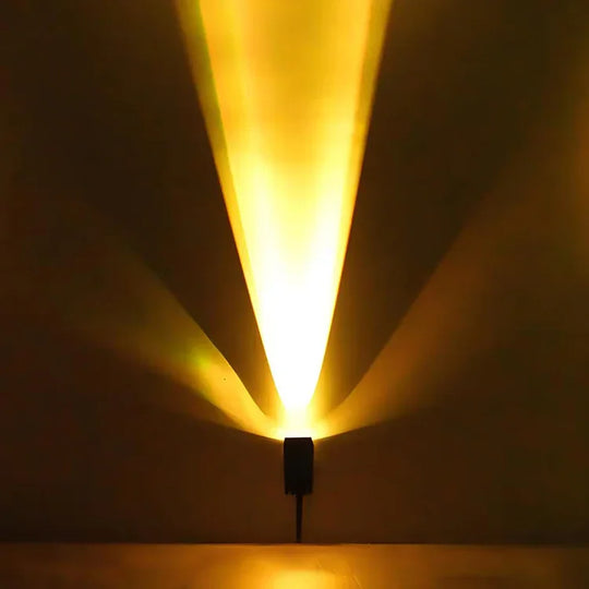 Solar LED Spotlight - Solar Powered Security Lights - Outdoor Spotlight - Luvonic