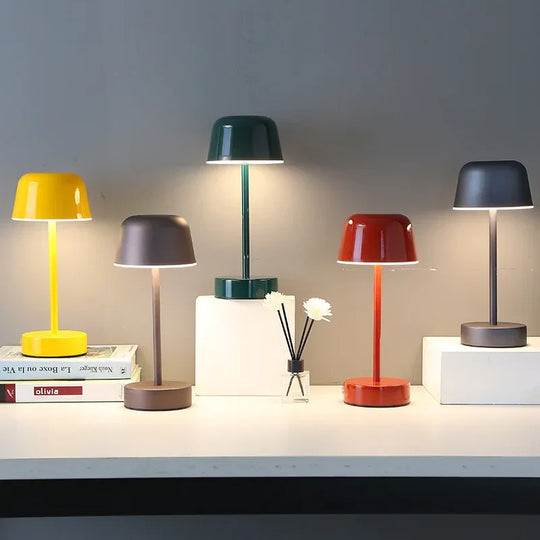 Table Lamp - Modern Design - Dimmable Lighting