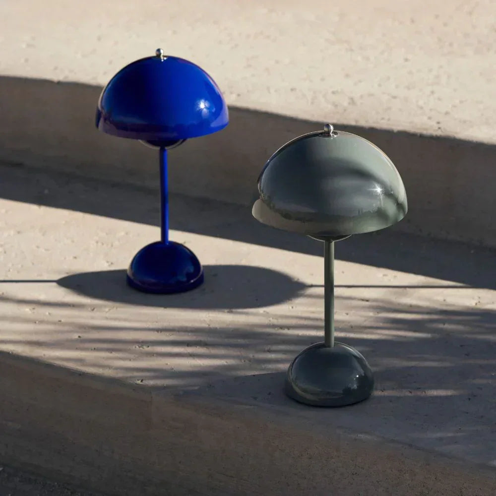 LED Table Lamp - Compact Design - USB Rechargeable - Luvonic