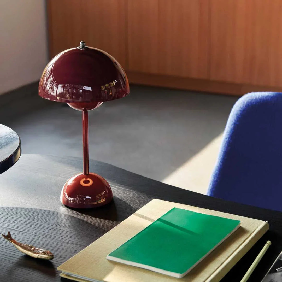 LED Table Lamp - Compact Design - USB Rechargeable - Luvonic