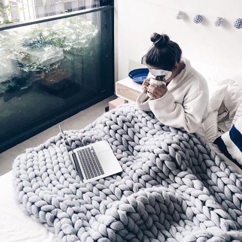 Chunky Knit Blanket - Soft Material - Decorative Design