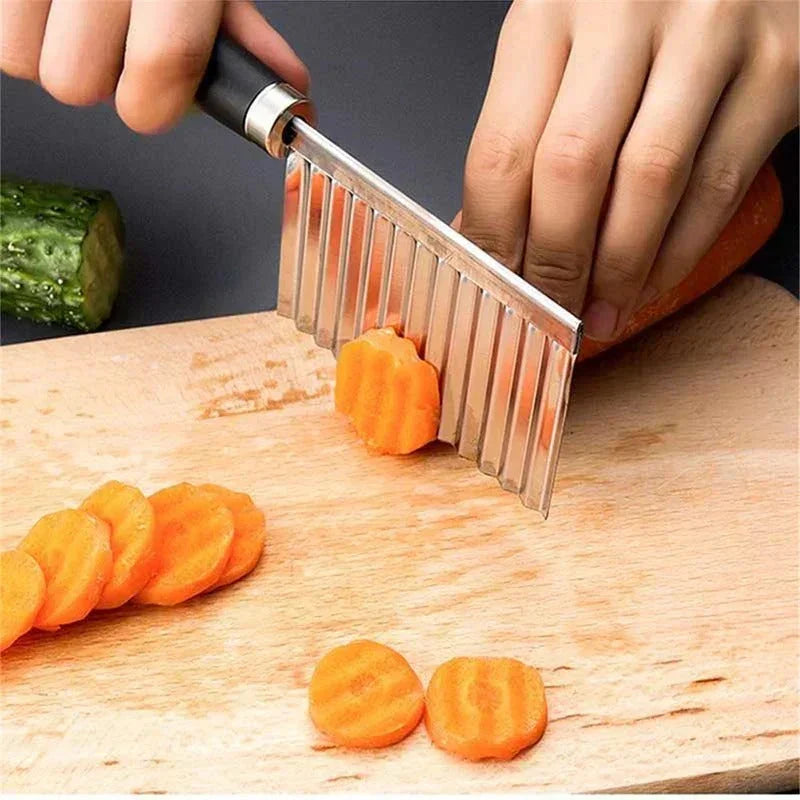 Crinkle Cutter Knife - Stainless Steel - Wavy Slicer