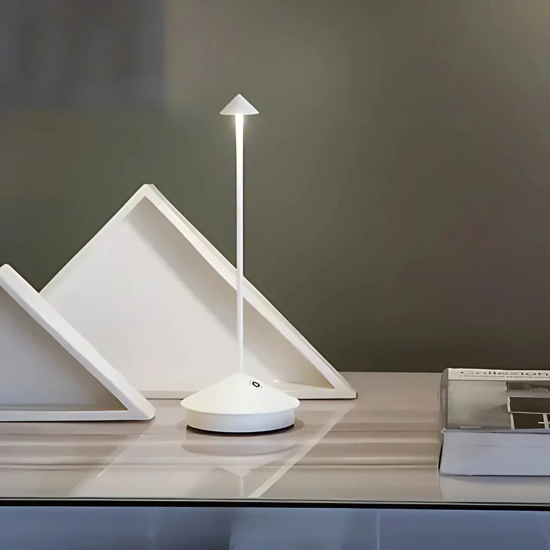 Dimmable LED Table Lamp - Cordless Design - Waterproof - Luvonic