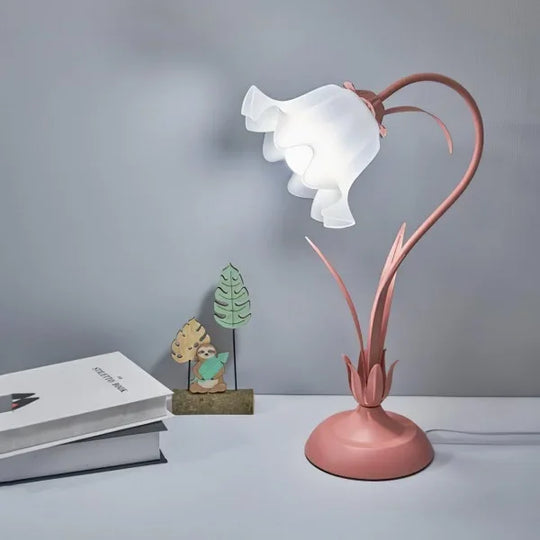 Lamp - Vintage Floral Design - Adjustable Arm