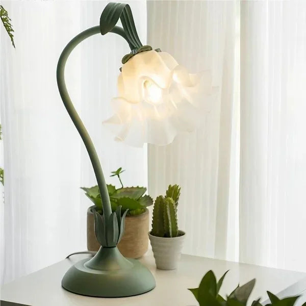Lamp - Vintage Floral Design - Adjustable Arm