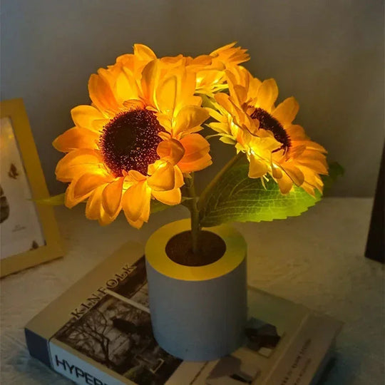 Rechargeable Night Light - LED Floral Design - Portable Lamp - Luvonic