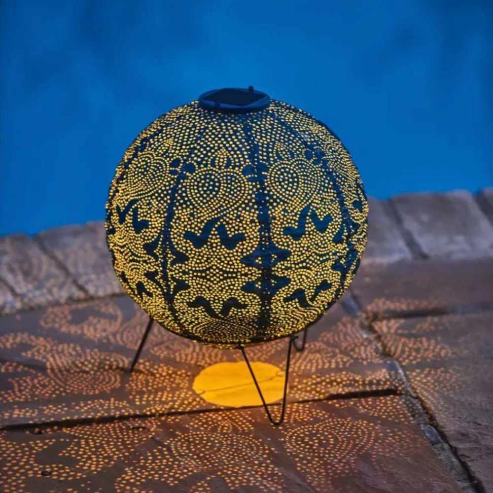 Solar Lantern - Globe Design - Outdoor Lighting - Luvonic